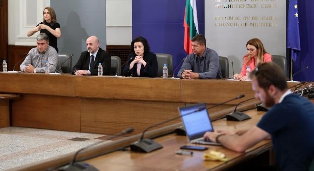 Отпускат средства за сектор „Рибарство и аквакултури“, както и за производителите на грозде