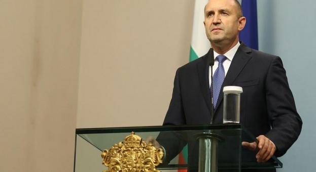 Президентът: Нека новата година донесе здраве и благоденствие във всеки български дом 