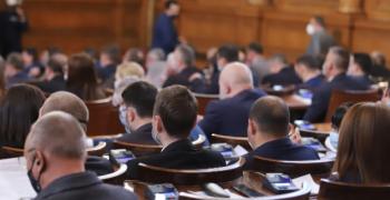 Депутатите приеха промените в изборните правила на "Има такъв народ"