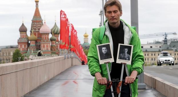 Внушителен авиопарад в Русия за Деня на победата