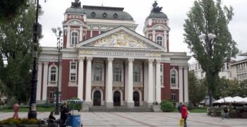 Сградата на Народния театър „Иван Вазов“ е открита преди 119 години