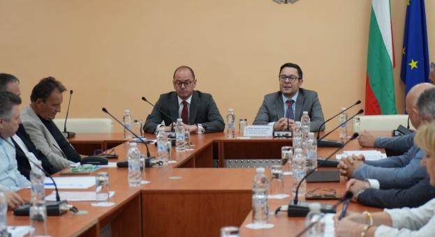 Вицепремиерът и икономически министър Александър Пулев: Индустриалните зони са критичен фактор в цялостната визия на правителството за ускорено икономическо развитие