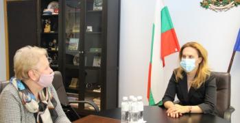 Министър Николова: Туристическият сектор трябва да се възползва от богатството на минерални води у нас