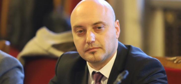 Атанас Славов, ДБ:парламентарната правна комисия ще изиска информация от Гешев за Пеевски, Желязков и Терзийски