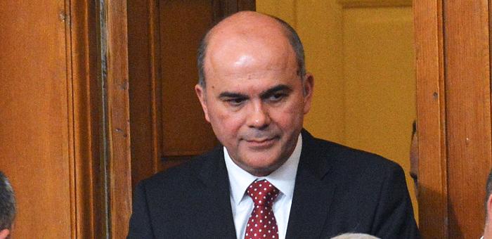 Заради статия в сайт хвръкнала главата на Бисер Петков