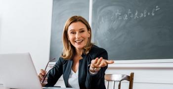 Безплатна дигитална академия ще обучава учители как да използват изкуствения интелект в класната стая