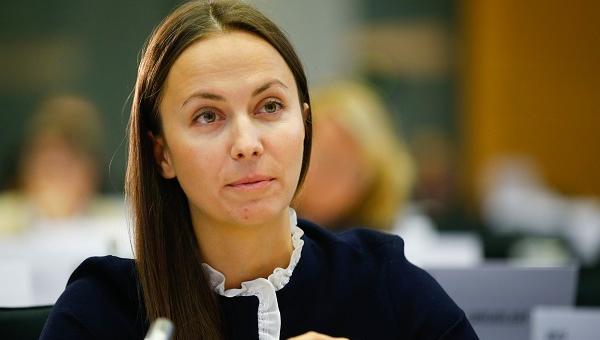 Ева Майдел, ГЕРБ/ЕНП: 80% от младежите у нас се реализират успешно на пазара на труда през 2019 г.