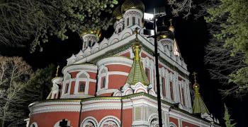 Светлина за храм-паметник „Рождество Христово" в град Шипка