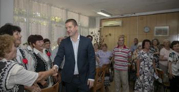Пенсионерите от клуб "Васил Левски" с обновени помещения