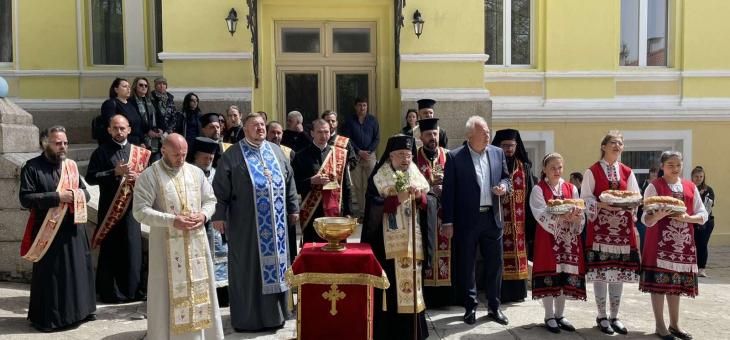 Осветиха реновираната сграда в манастирския комплекс „Рождество Христово“ - Шипка
