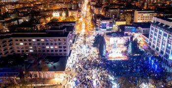 Стара Загора оживява в коледна магия: Градът посреща първия си голям Коледен базар