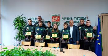 Наградиха медалистите от състезанието „Европейска купа по кикбокс“