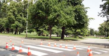 Обновяват пешеходните пътеки около училища и детски градини в Стара Загора