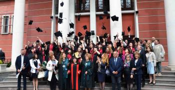 45 медицински специалисти във филиал Хасково на Тракийски университет се дипломираха днес