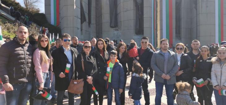 "Републиканците" от Стара Загора с венци на благодарност