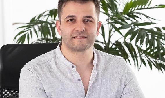 Да работиш хобито си и да предаваш нататък