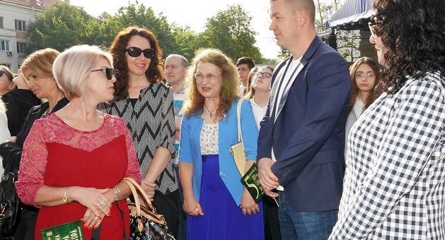 Живко Тодоров: Инвестициите в образованието дават перспективи за успешното развитие на нацията ни