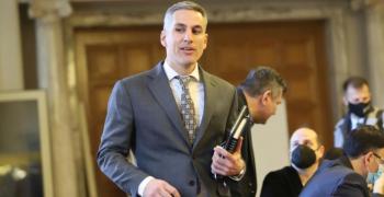 Андрей Гюров се оттегля от надпреварата за управител на БНБ