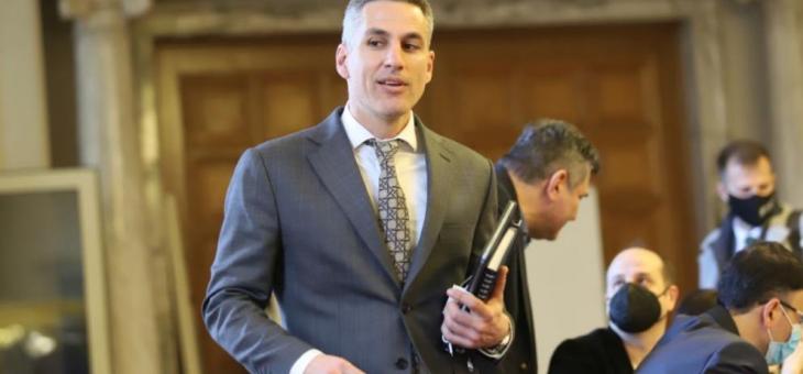 Андрей Гюров се оттегля от надпреварата за управител на БНБ