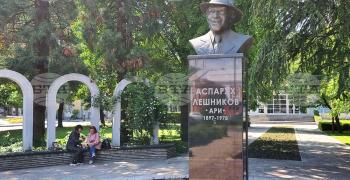 Фестивалът за стари шлагери "С песните на Ари" събира в Хасково изпълнители от цялата страна