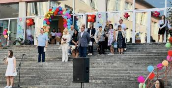 Тържествено откриха новата учебна година в Раднево
