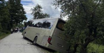 Инцидент с автобус край Боженци, няма пострадали