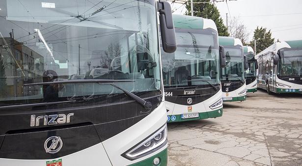 Промяна в разписанието на вътрешноградските автобусни и тролейбусни линии се въвежда от 16 юни   