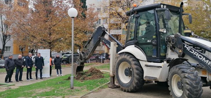 Първа копка на проект за по-зелено междублоково пространство в квартал "Железник" в Стара Загора
