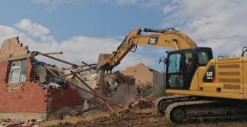 Омбудсманът настоява кметът на Стара Загора да отложи събарянето на постройки в кв. „Лозенец“