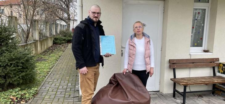 Старозагорец с поредно дарение за Център за деца и младежи с увреждания в града на липите
