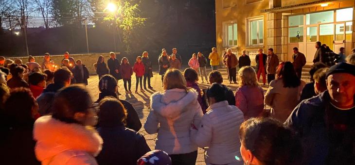 Мълчаливо бдение в памет на 14-годишното момче в Бузовград