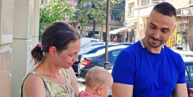 В Пловдив: Полицаи спасиха 6-месечно бебе