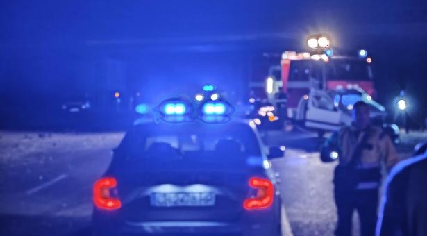 50-годишен мъж загина при катастрофа край Мъглиж, в тежко състояние е 14-годишно момиче