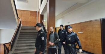Съдът в Стара Загора остави в ареста 37-годишния мъж, обвинен в убийството на баща си в Ягода