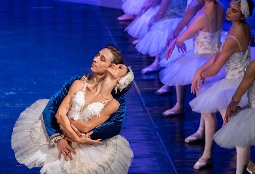 Денис Черевичко се завръща в Стара Загора като принц Зигфрид в „Лебедово езеро“