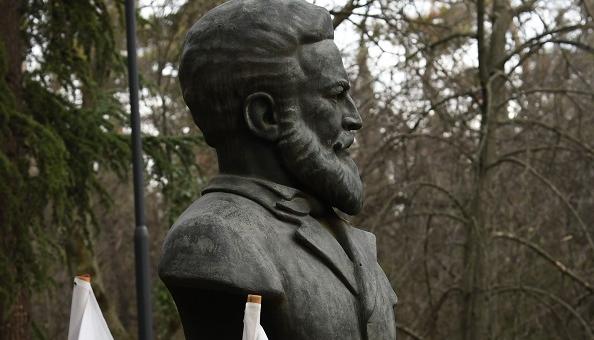 Стара Загора отбелязва Деня на Ботев с общоградски ритуал