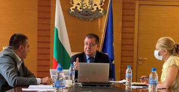 Земеделското министерство ще поиска зърно от държавния резерв