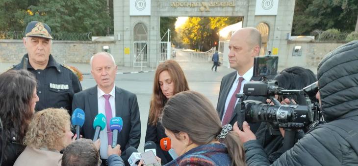 Намерени са телата на двете жени, загинали при инцидента в завод "Арсенал"