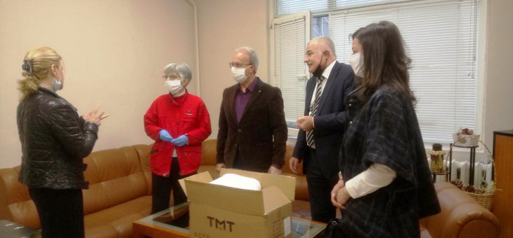 Депутати на БСП с дарение за ЦСМП в Стара Загора