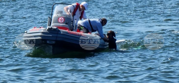 В Деня на моряка доброволци демонстрираха спасяване на хора, паднали зад борда
