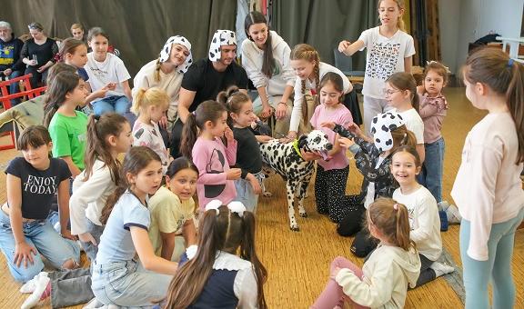 „101 далматинци“ на сцената на Операта в Стара Загора