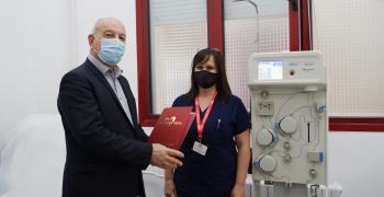 Емил Христов връчи на Районния център по трансфузионна хематология апаратура, дарена от ПП ГЕРБ