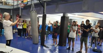 РЗИ – Стара Загора и партньори предизвикаха младежи в дебат за здравословния живот и спорта