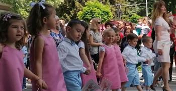 Кметът на Стара Загора Живко Тодоров:  Вървете по пътя към знанието и не спирайте да търсите просветата