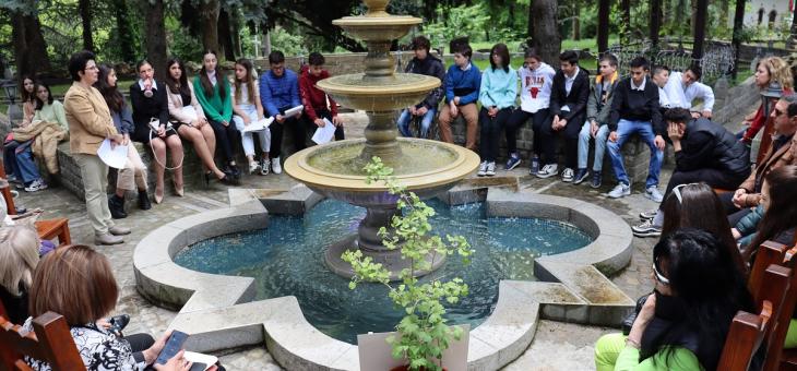Възпитаниците на Второ ОУ “П. Р. Славейков” в Стара Загора с открит урок в Митрополитския дом