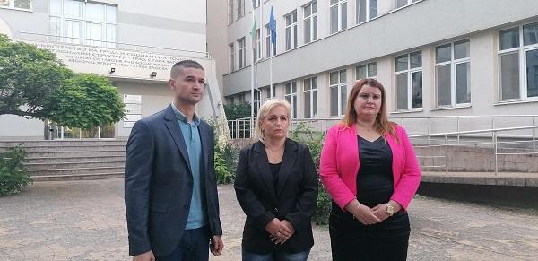 Очаква се още хора, изведени от нелегалните хосписи в Ягода, да се върнат при близките си 