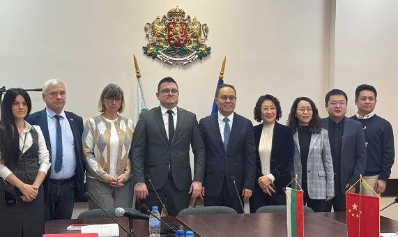 В Областната администрация в Стара Загора се проведе работна среща с китайска делегация