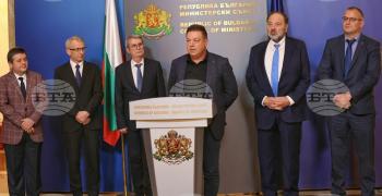 До края на март 2024 г. антибиотиците ще се изписват и на хартиени рецепти