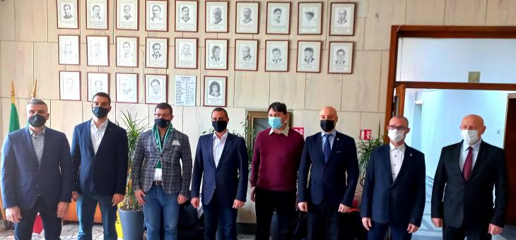 Кметът на Чирпан събра на първа работна среща старозагорските депутати   