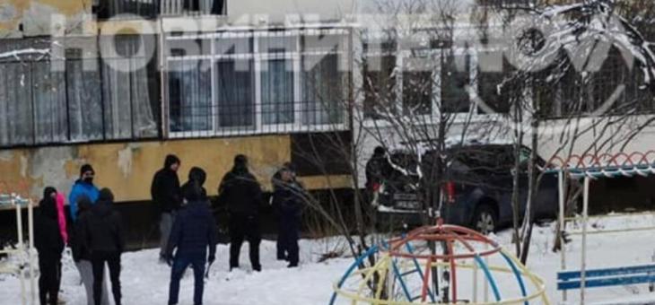 Джип катастрофира в блок